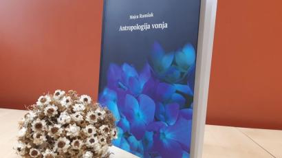 Prof. Ramšak je imela predavanje tudi v Slovanski knjižnici v Ljubljani.