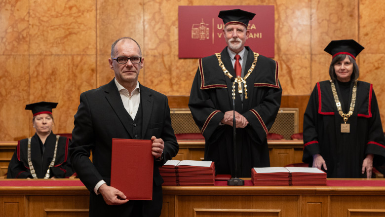 Prof. dr. Peter Simonič (foto: Bor Slana, STA)